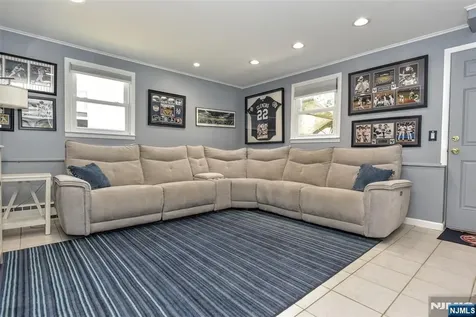 202 Lake Shore Drive Par-troy Hills Twp. NJ 07034