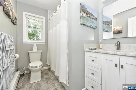 202 Lake Shore Drive Par-troy Hills Twp. NJ 07034