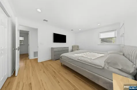 62 Sycamore Road Dumont NJ 07628