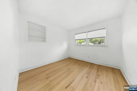 62 Sycamore Road Dumont NJ 07628