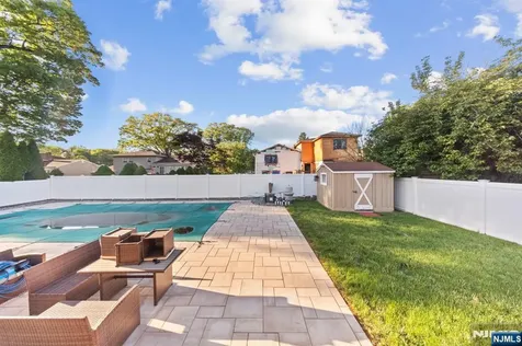 62 Sycamore Road Dumont NJ 07628