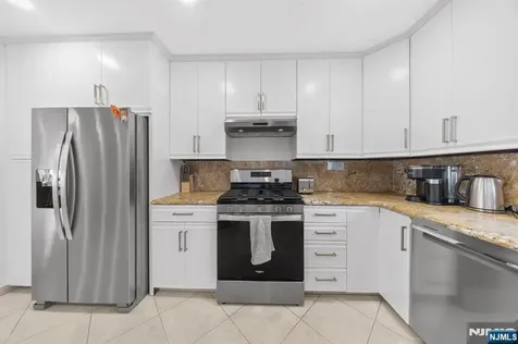 62 Sycamore Road Dumont NJ 07628