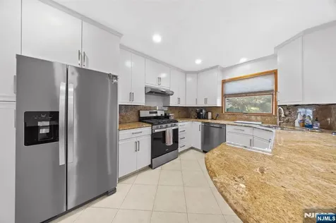 62 Sycamore Road Dumont NJ 07628