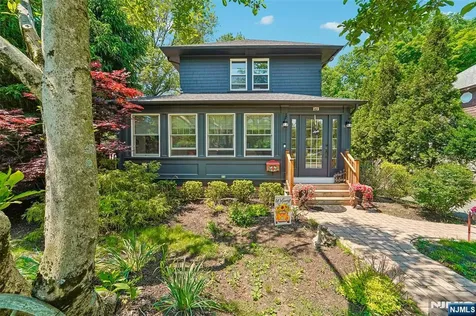 173 Myrtle Avenue Allendale NJ 07401
