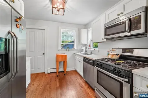 173 Myrtle Avenue Allendale NJ 07401