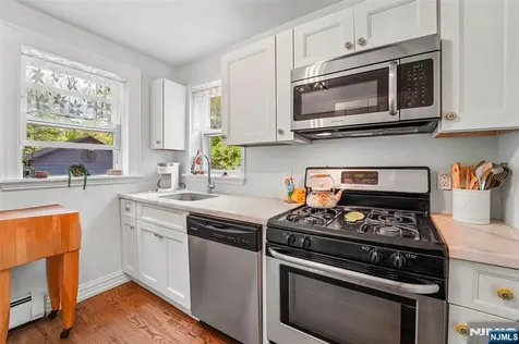 173 Myrtle Avenue Allendale NJ 07401