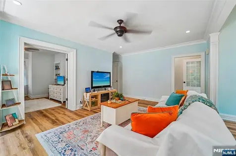 173 Myrtle Avenue Allendale NJ 07401