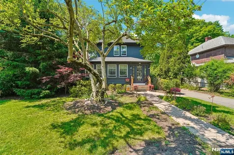 173 Myrtle Avenue Allendale NJ 07401