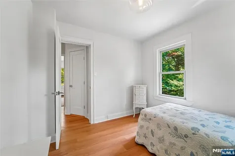 173 Myrtle Avenue Allendale NJ 07401