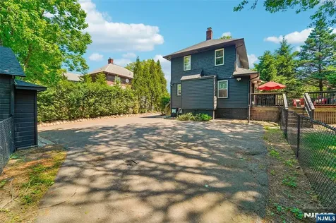 173 Myrtle Avenue Allendale NJ 07401