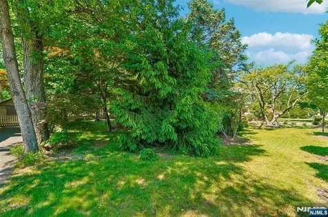 173 Myrtle Avenue Allendale NJ 07401