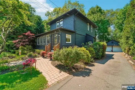 173 Myrtle Avenue Allendale NJ 07401