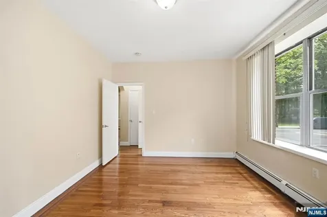 5 Pomona Newark NJ 07112