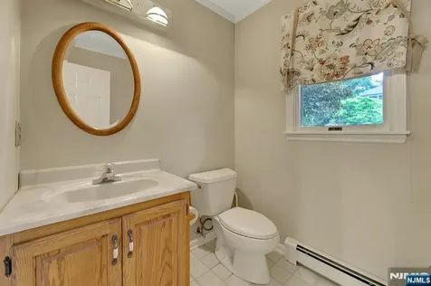 2 Rogers Court Midland Park NJ 07432