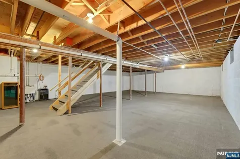 2 Rogers Court Midland Park NJ 07432