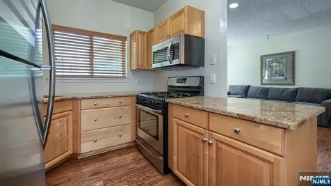 502 Brittany Drive Wayne NJ 07470