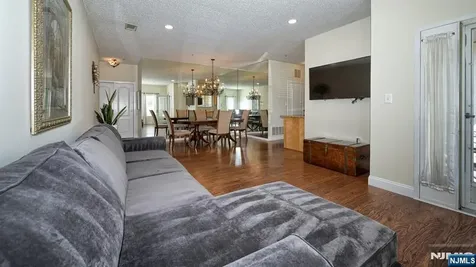 502 Brittany Drive Wayne NJ 07470