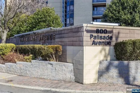 800 Palisade Avenue Fort Lee NJ 07024
