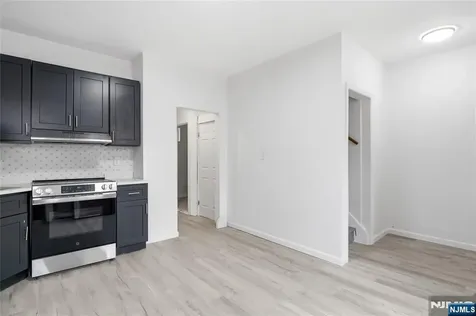 84 Center Street Clifton NJ 07011