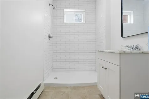 84 Center Street Clifton NJ 07011