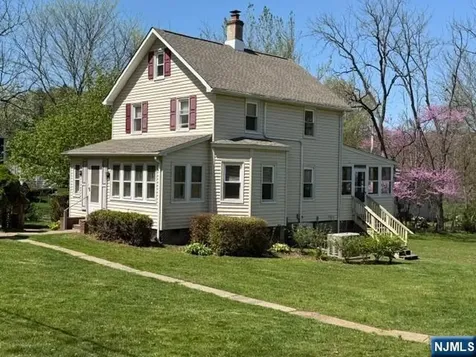 10 Bellows Lane Montville Township NJ 07082