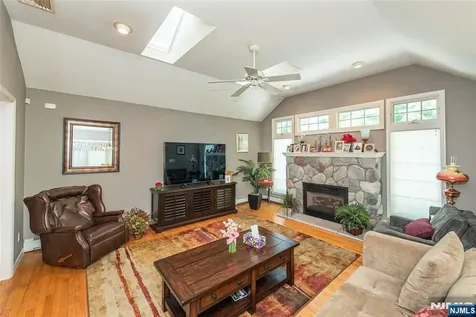 17 Morningside Circle Little Falls NJ 07424