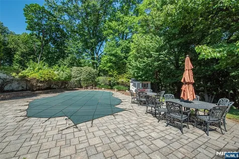 17 Morningside Circle Little Falls NJ 07424