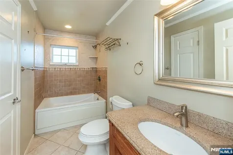 17 Morningside Circle Little Falls NJ 07424