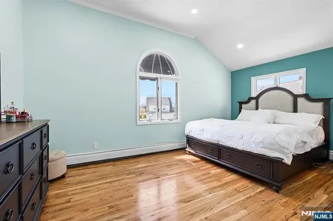 70 Coger Saddle Brook NJ 07663