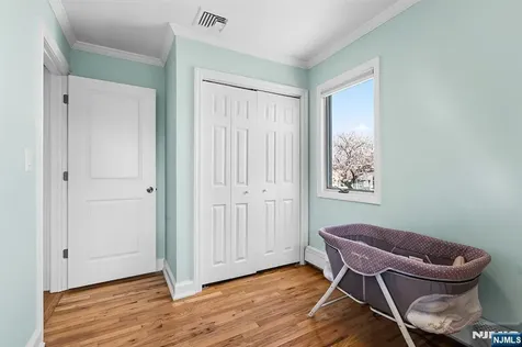70 Coger Saddle Brook NJ 07663