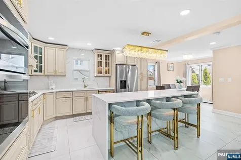 70 Coger Saddle Brook NJ 07663