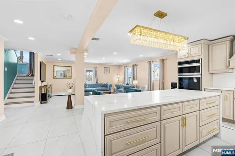 70 Coger Saddle Brook NJ 07663