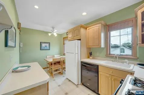 245 Coupe Place North Arlington NJ 07031