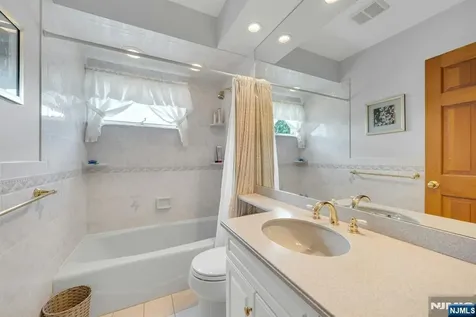245 Coupe Place North Arlington NJ 07031