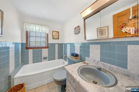 245 Coupe Place North Arlington NJ 07031