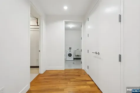 1 Executive Fort Lee NJ 07024