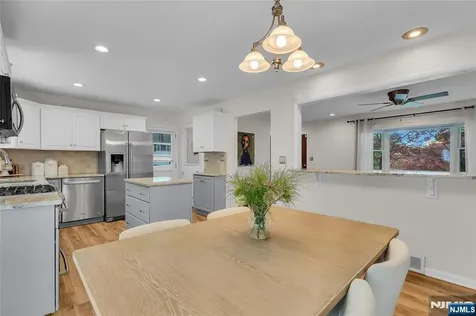 46 Rafkind Road Bloomingdale NJ 07403