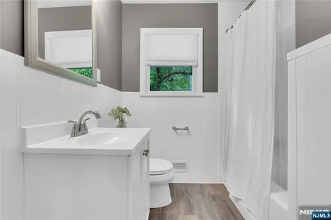 46 Rafkind Road Bloomingdale NJ 07403