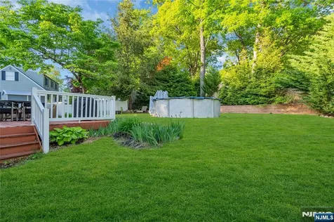 46 Rafkind Road Bloomingdale NJ 07403