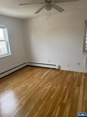 206 Riverview Place Cliffside Park NJ 07010