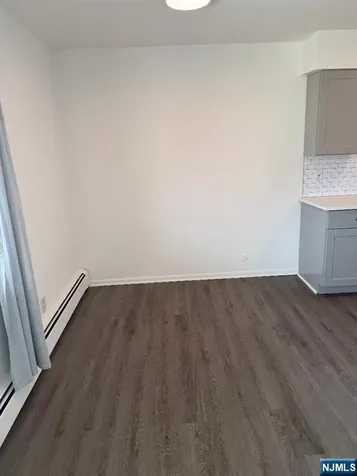 206 Riverview Place Cliffside Park NJ 07010