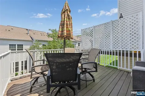 8 Yorktown Lane Totowa NJ 07512