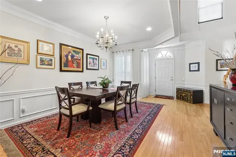 8 Yorktown Lane Totowa NJ 07512