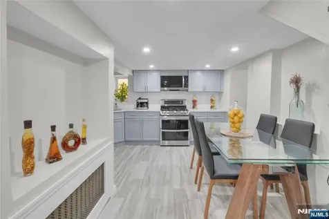 4319 Durham Avenue North Bergen NJ 07047