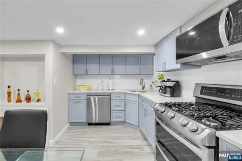 4319 Durham Avenue North Bergen NJ 07047