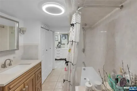 4319 Durham Avenue North Bergen NJ 07047