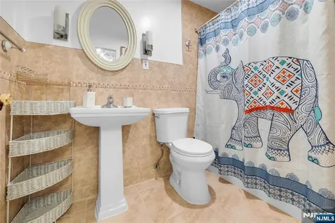4319 Durham Avenue North Bergen NJ 07047