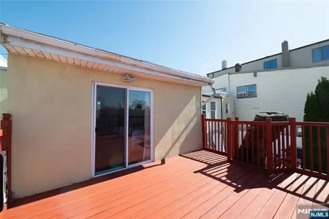 4319 Durham Avenue North Bergen NJ 07047