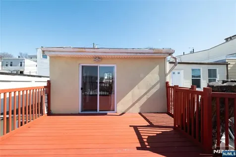 4319 Durham Avenue North Bergen NJ 07047