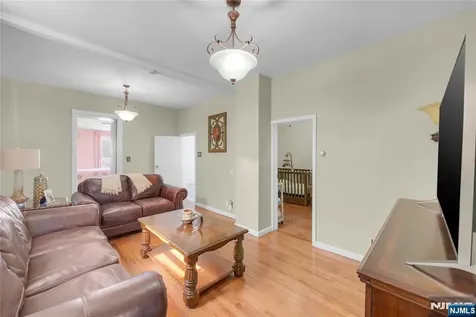 4319 Durham Avenue North Bergen NJ 07047